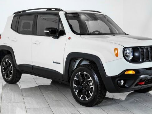 Used 2023 Jeep Renegade Trailhawk image 59