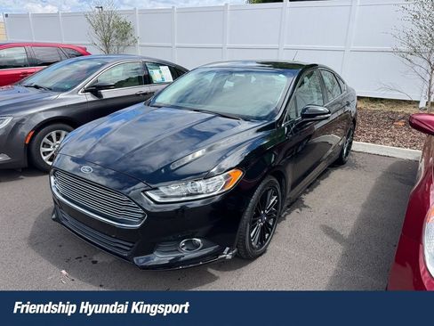 Used 2016 Ford Fusion SE w/ Equipment Group 202A FWD image 1