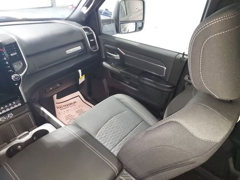 New 2026 RAM 2500 Big Horn AWD/4WD image 11