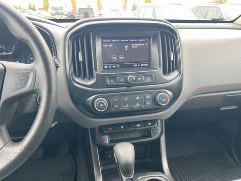 Used 2022 Chevrolet Colorado W/T w/ Custom Special Edition image 20