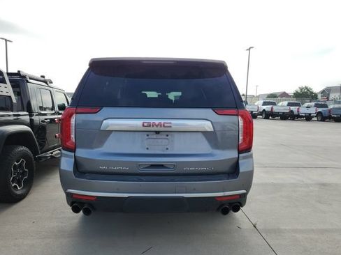 Used 2022 GMC Yukon XL Denali AWD/4WD image 3