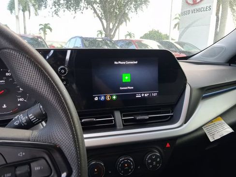 Used 2026 Chevrolet Trax LS w/ LS Convenience Package FWD image 19