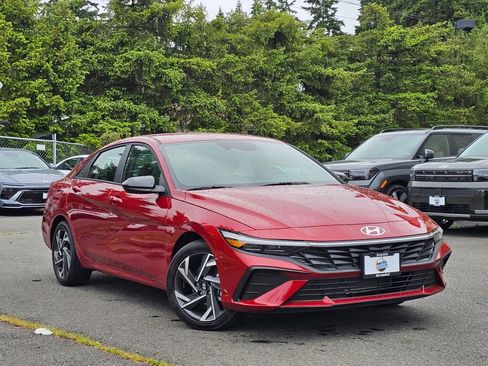New 2025 Hyundai Elantra Sport image 1