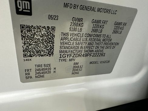 Used 2023 Cadillac XT4 Premium Luxury w/ Cold Weather Package image 40