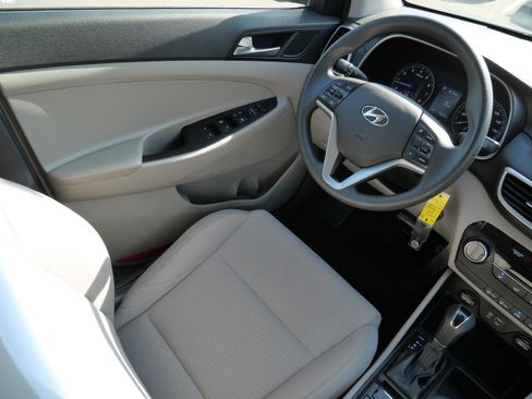 Used 2019 Hyundai Tucson SE AWD/4WD image 9