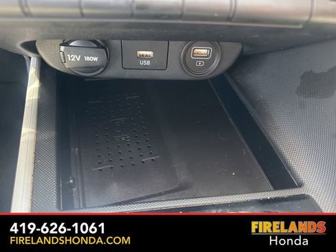 Used 2023 Hyundai Elantra Limited FWD image 26