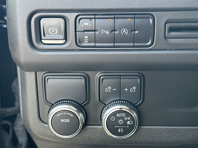 Certified 2024 GMC Yukon SLT RWD image 17