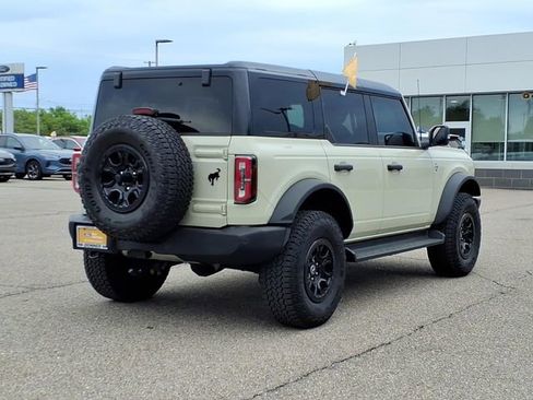 Certified 2025 Ford Bronco Outer Banks w/ Sasquatch Package AWD/4WD image 6