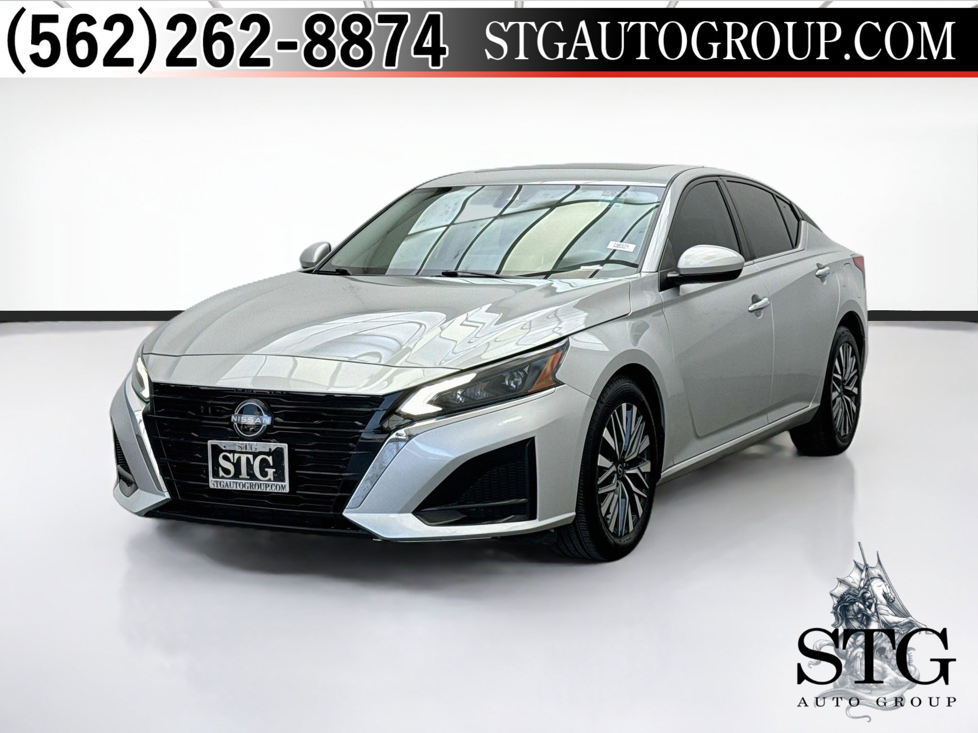 Used 2023 Nissan Altima 2.5 SV w/ SV Premium Package FWD image 1