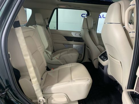 Used 2021 Lincoln Navigator Reserve w/ Luxury Package image 41