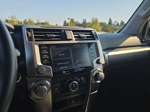 Used 2024 Toyota 4Runner SR5 image 27