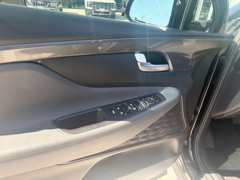 Used 2022 Hyundai Santa Fe SEL w/ Convenience Package FWD image 16