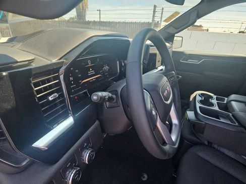 Used 2026 GMC Sierra 1500 Elevation AWD/4WD image 9