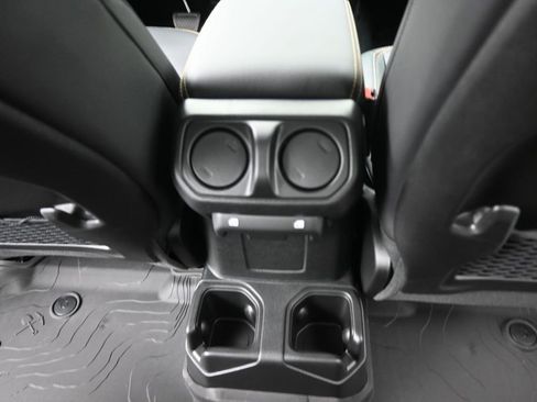 New 2026 Jeep Gladiator Sport AWD/4WD image 25
