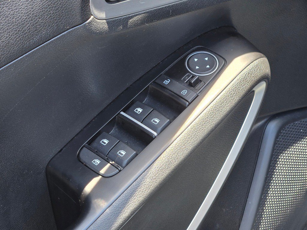 Used 2025 Kia Soul LX w/ LX Technology Package FWD image 19