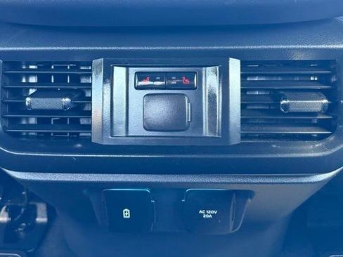 Used 2025 Ford F150 Raptor image 34