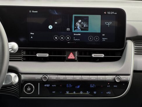 New 2025 Hyundai Ioniq 5 SE image 19