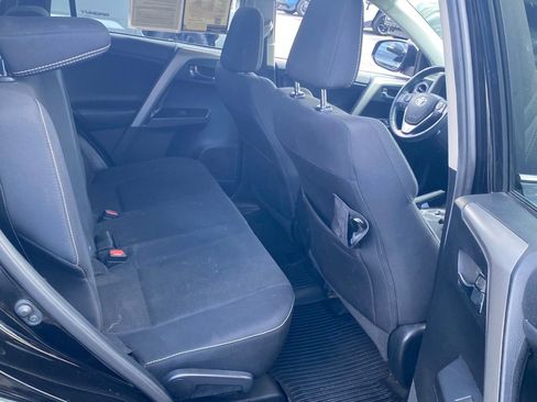 Used 2018 Toyota RAV4 XLE w/ Plus Extra Value Package AWD/4WD image 17