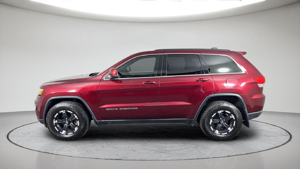 Used 2017 Jeep Grand Cherokee Laredo AWD/4WD image 12