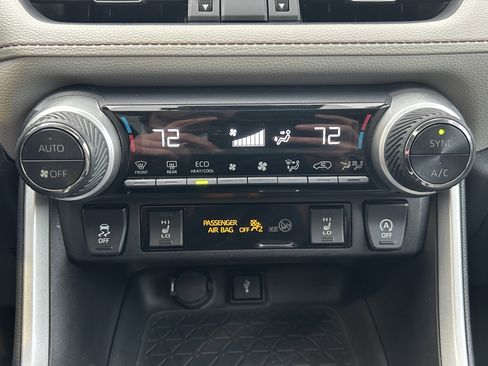 Certified 2021 Toyota RAV4 XLE Premium image 31