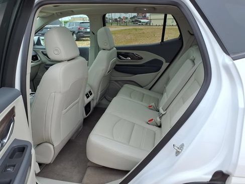 Used 2024 GMC Terrain Denali AWD/4WD image 24