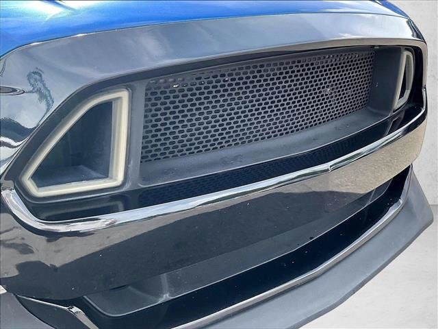 Used 2017 Ford Mustang GT Premium w/ Black Accent Package RWD image 30