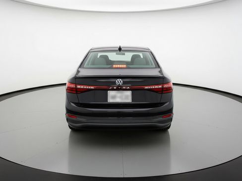 Used 2025 Volkswagen Jetta S image 7