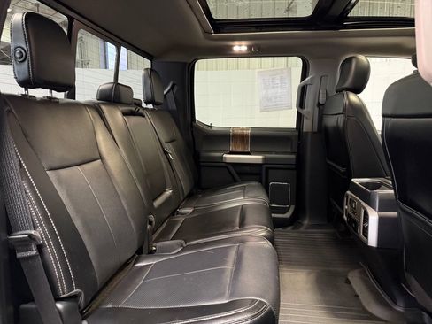 Used 2018 Ford F150 Lariat w/ Equipment Group 502A Luxury AWD/4WD image 23