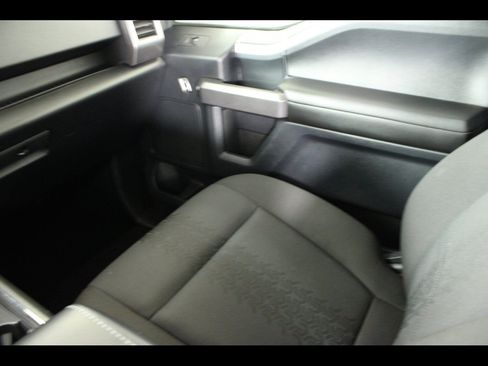 Used 2019 Ford F150 XLT w/ Equipment Group 302A Luxury AWD/4WD image 15