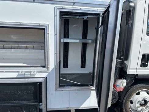 New 2024 Chevrolet Low Cab Forward image 11