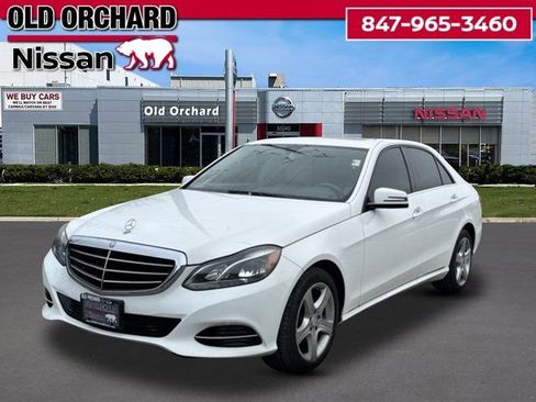Used 2014 Mercedes-Benz E 350 4MATIC Sedan image 1