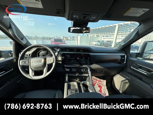 New 2025 GMC Sierra 2500 Denali image 24