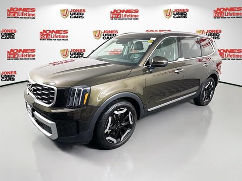 Certified 2023 Kia Telluride S AWD/4WD image 13
