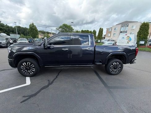 Used 2024 GMC Sierra 2500 Denali Ultimate w/ Snow Plow Prep/Camper Package AWD/4WD image 4