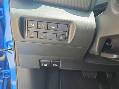 Used 2025 Nissan Kicks Play S FWD image 16