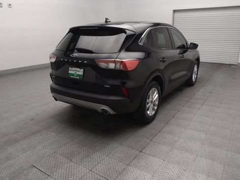 Used 2022 Ford Escape SE w/ Convenience Package FWD image 9
