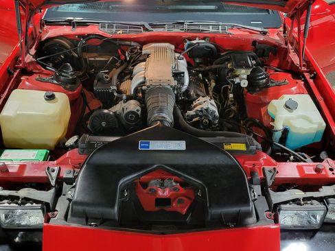 Used 1991 Chevrolet Camaro Z28 RWD image 10