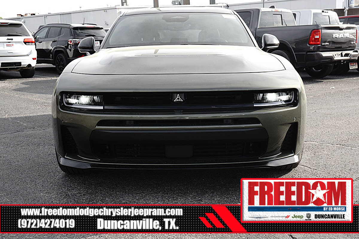 New 2026 Dodge Charger Scat Pack w/ Blacktop Package AWD/4WD image 8