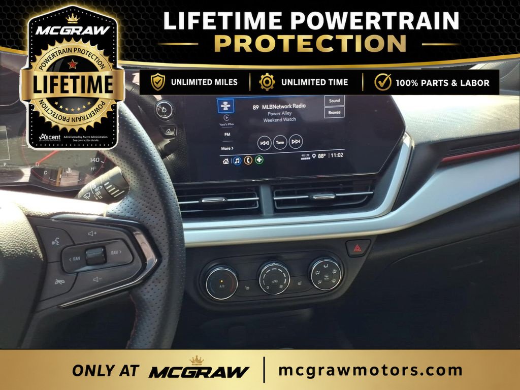 Used 2024 Chevrolet Trax RS w/ Driver Confidence Package FWD image 18