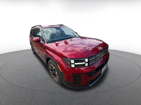 Used 2025 Hyundai Santa Fe SEL image 2