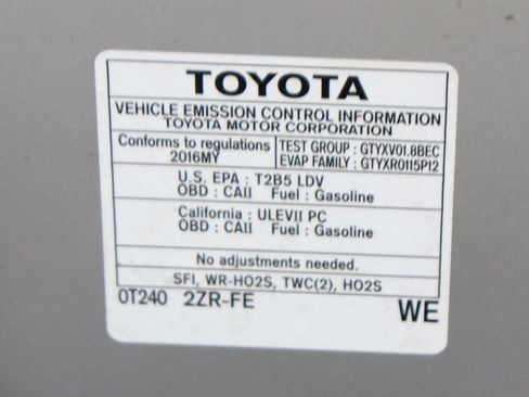 Used 2016 Toyota Corolla LE FWD image 12