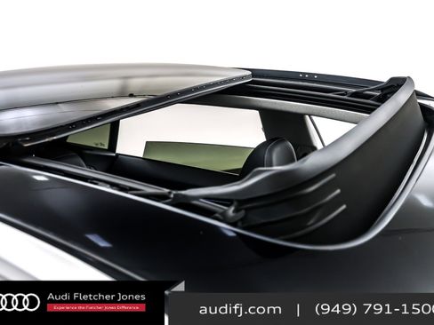 Used 2022 Audi Q8 Premium Plus image 22