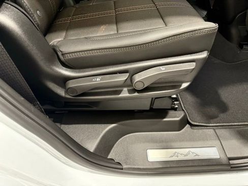 New 2026 Chevrolet Tahoe High Country image 28