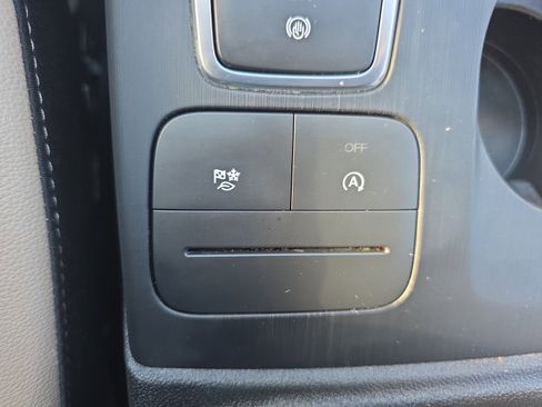 Used 2022 Ford Escape SEL w/ Technology Package image 20