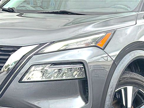 Used 2021 Nissan Rogue SL FWD image 4