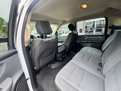 Used 2019 RAM 1500 Big Horn AWD/4WD image 14