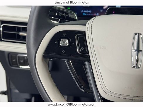 New 2026 Lincoln Aviator AWD image 24