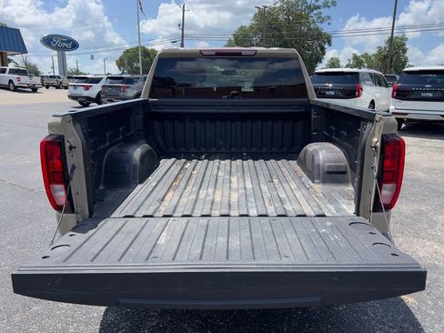 Used 2023 GMC Sierra 1500 Elevation AWD/4WD image 6