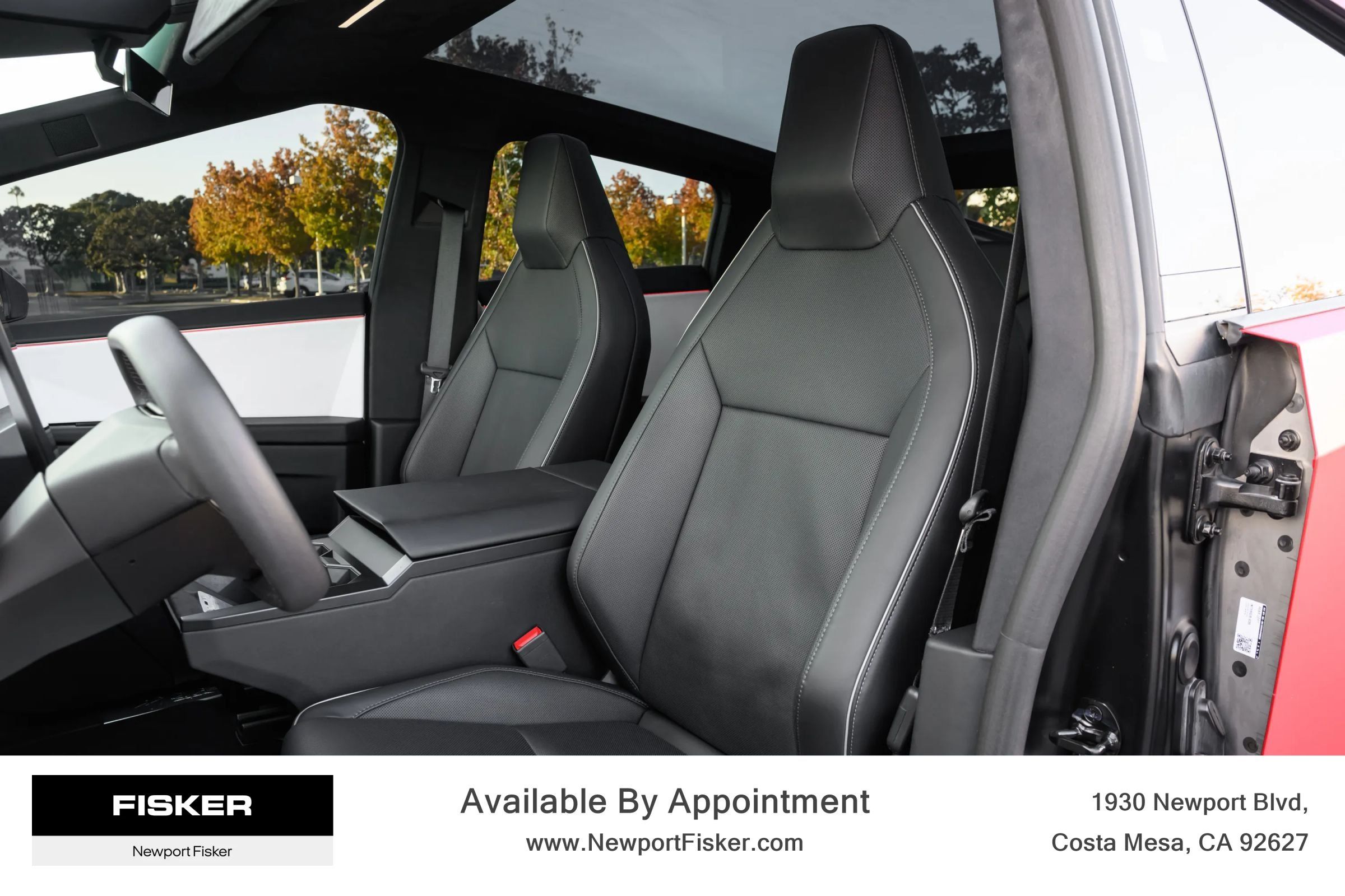 Used 2024 Tesla Cybertruck AWD Crew Cab image 14