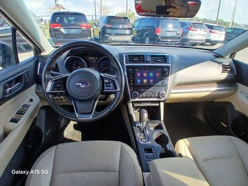 Used 2018 Subaru Outback 2.5i Limited AWD/4WD image 28